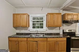 2641 Sylvan Rd, Atlanta, GA 30344 - Photo 10