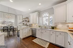 14124 Hopewell Rd, Alpharetta, GA 30004 - Photo 4