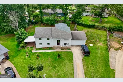 311 W Downing Court, Jonesboro, GA 30238 - Photo 2
