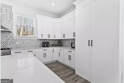 658 Rockbridge Road, Lilburn, GA 30047 - Photo 10