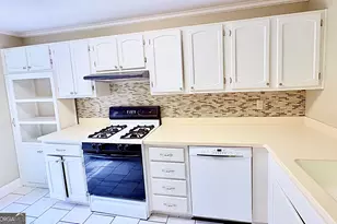 1308 Riverview Dr SE, Marietta, GA 30067 - Photo 14