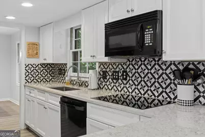 3646 Winview Court, Tucker, GA 30084 - Photo 14