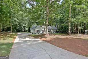 140 Wendell Ct, Fayetteville, GA 30215 - Photo 2
