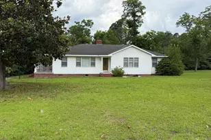 703 N Main St, Swainsboro, GA 30401 - Photo 1