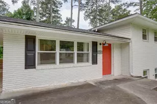 2752 Arrowood Dr, East Point, GA 30344 - Photo 4