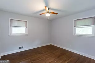 2752 Arrowood Dr, East Point, GA 30344 - Photo 20