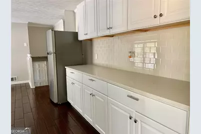401 Freshman Drive, Lawrenceville, GA 30044 - Photo 10