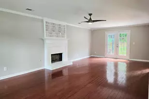 410 McKenzie Dr, Stockbridge, GA 30281 - Photo 2
