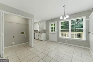 615 Hickory Nobb, Sugar Hill, GA 30518 - Photo 4