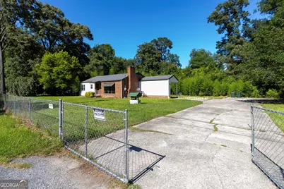 132 Evergreen Street, Warner Robins, GA 31093 - Photo 2