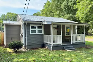 911 Henderson Extension, Athens, GA 30606 - Photo 2