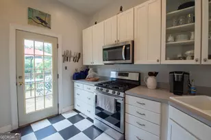 504 Dartmouth St, Brunswick, GA 31520 - Photo 16