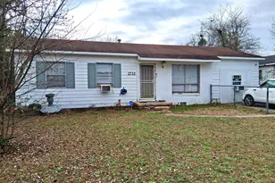 2732 Village Green Ln, Macon, GA 31206 - Photo 1
