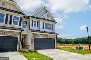 47 Crest Dr, Hartwell, GA 30643 - Photo 2