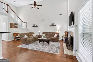 39 Hawthorne Pl, Sharpsburg, GA 30277 - Photo 12