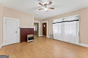 76 Park St, Commerce, GA 30529 - Photo 8