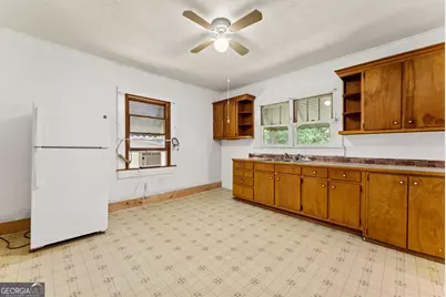 76 Park Street, Commerce, GA 30529 - Photo 12