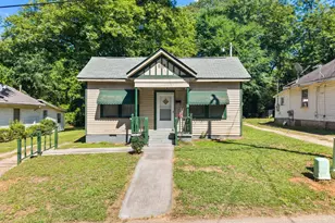 76 Park St, Commerce, GA 30529 - Photo 2