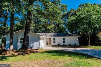 121 Eastlake Drive, Warner Robins, GA 31093 - Photo 2