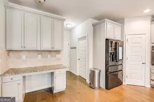 365 Granite Way, Newnan, GA 30265 - Photo 6