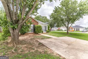 115 Lauren Way, Warner Robins, GA 31093 - Photo 2
