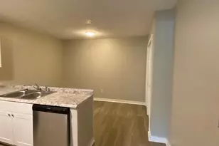 124 Bowen St, Carrollton, GA 30117 - Photo 4
