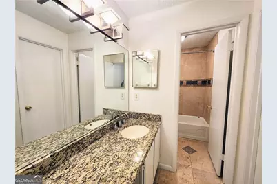 8740 Roswell Roa #9D, Atlanta, GA 30350 - Photo 10