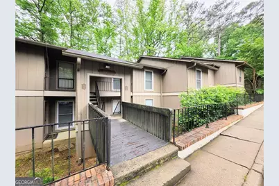 8740 Roswell Roa #9D, Atlanta, GA 30350 - Photo 1