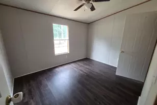 147 Barn Rd Cir, Jesup, GA 31545 - Photo 4
