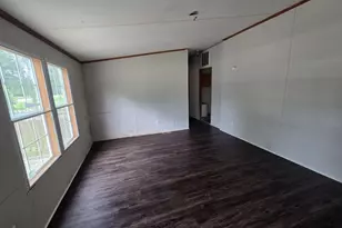 147 Barn Rd Cir, Jesup, GA 31545 - Photo 2