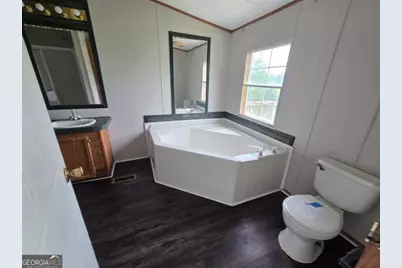 147 Barn Road Circle, Jesup, GA 31545 - Photo 8