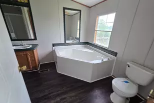 147 Barn Rd Cir, Jesup, GA 31545 - Photo 8