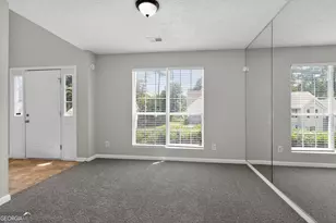 1121 Huntington Pl Cir, Lithonia, GA 30058 - Photo 8