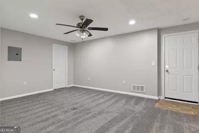 1121 Huntington Place Circle, Lithonia, GA 30058 - Photo 26