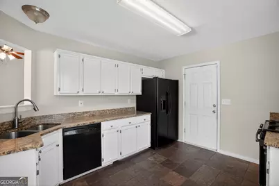 3235 Hunters Crossing Point, Lithonia, GA 30038 - Photo 22