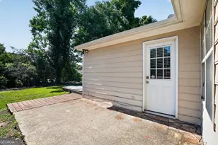 3235 Hunters Crossing Point, Lithonia, GA 30038 - Photo 10