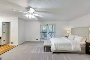 878 Lake Hollow Blvd SW, Marietta, GA 30064 - Photo 16