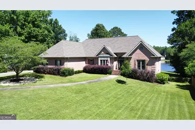 130 Beechvalley Drive, Sharpsburg, GA 30277 - Photo 1
