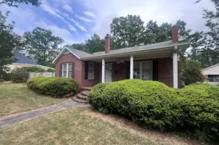 211 Gordon St, Thomson, GA 30824 - Photo 1