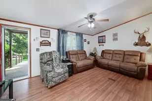 450 Lakeshore Dr, Jackson, GA 30233 - Photo 10