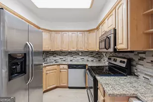 2870 Pharr Ct South NW, Atlanta, GA 30305 - Photo 22