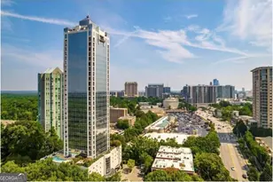 2870 Pharr Ct South NW, Atlanta, GA 30305 - Photo 2