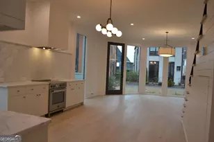 370 2nd St, Fayetteville, GA 30214 - Photo 2