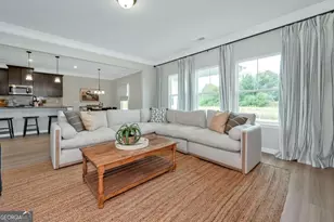 201 Antiquity Circle, Perry, GA 31069 - Photo 2
