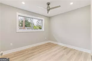 147 Greenwood St, Jesup, GA 31545 - Photo 14