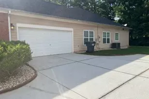 1413 Manston Ct, Conyers, GA 30013 - Photo 2