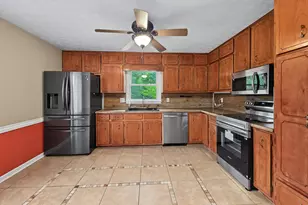 255 Frankie Ln, Covington, GA 30014 - Photo 8