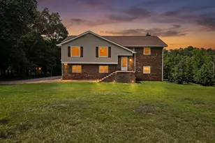 255 Frankie Ln, Covington, GA 30014 - Photo 2
