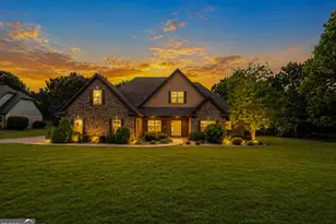 103 Huntington Way, Williamson, GA 30292 - Photo 2