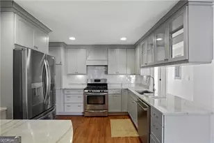 105 Spruell Springs Rd, Atlanta, GA 30342 - Photo 10